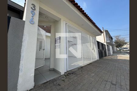 Fachada com placa  de casa à venda com 3 quartos, 280m² em Vila Osasco, Osasco