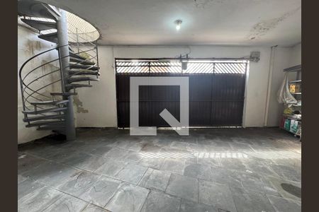 Garagem 2 de casa à venda com 3 quartos, 280m² em Vila Osasco, Osasco