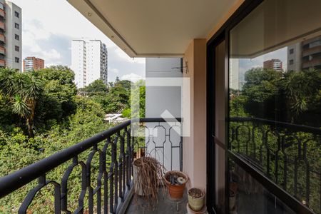 Apartamento para alugar com 3 quartos, 100m² em Indianópolis, São Paulo