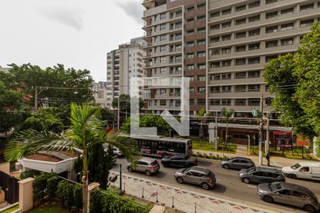 Apartamento para alugar com 3 quartos, 100m² em Indianópolis, São Paulo