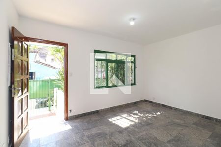 Sala de casa à venda com 3 quartos, 250m² em Sumaré, São Paulo