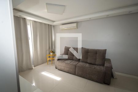 Sala de apartamento à venda com 3 quartos, 69m² em Vila Ipiranga, Porto Alegre