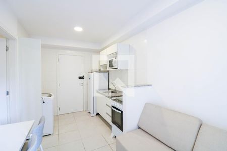 Sala / Cozinha de kitnet/studio à venda com 1 quarto, 28m² em Jardim Caravelas, São Paulo
