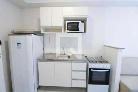 Sala / Cozinha de kitnet/studio à venda com 1 quarto, 28m² em Jardim Caravelas, São Paulo