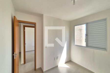 Quarto 2  de apartamento para alugar com 2 quartos, 43m² em Jardim Esmeraldina, Campinas