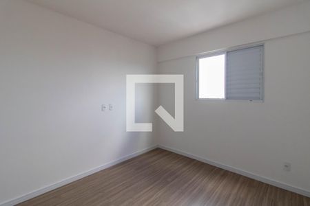 Quarto 1 de apartamento para alugar com 2 quartos, 53m² em Jardim Vila Galvao, Guarulhos
