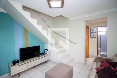 Sala de apartamento à venda com 2 quartos, 98m² em Alvorada, Contagem