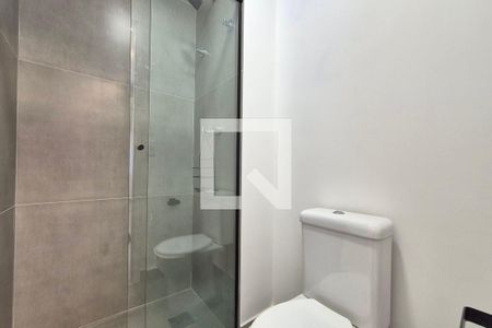 Banheiro de apartamento para alugar com 1 quarto, 33m² em Parque Industrial, Campinas