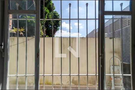 Quarto 1 - Janela de casa para alugar com 3 quartos, 220m² em Parque Sao Domingos, São Paulo