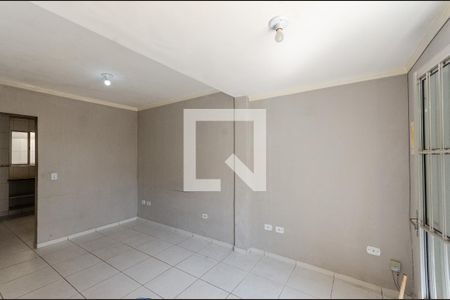 Sala de casa para alugar com 3 quartos, 220m² em Parque Sao Domingos, São Paulo