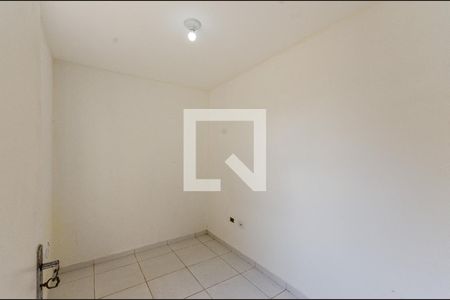 Quarto 1 de casa para alugar com 3 quartos, 220m² em Parque Sao Domingos, São Paulo