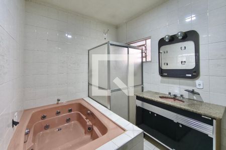 Banheiro Suíte de casa para alugar com 4 quartos, 200m² em Jardim Garcia, Campinas