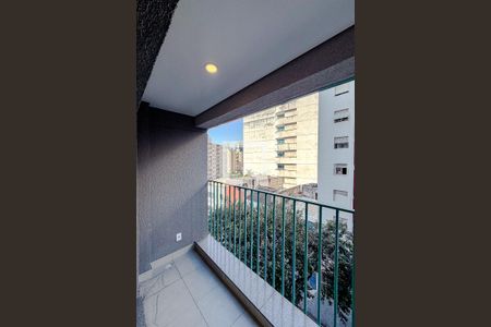 Varanda de kitnet/studio para alugar com 1 quarto, 24m² em Liberdade, São Paulo