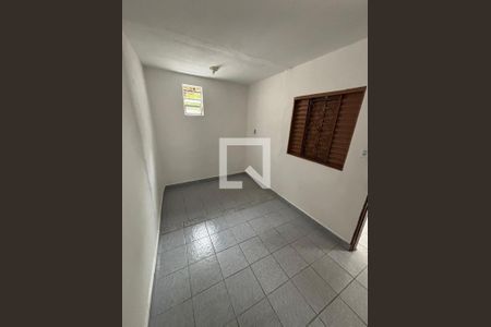 Quarto de casa à venda com 2 quartos, 80m² em Parque Santa Madalena, São Paulo