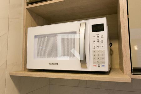 Cozinha - Microondas de apartamento para alugar com 1 quarto, 28m² em Penha de França, São Paulo