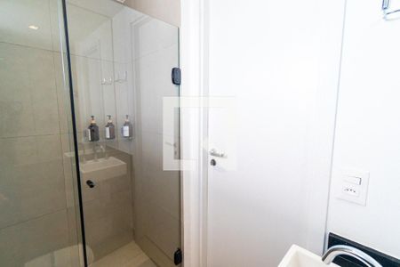 Banheiro de kitnet/studio para alugar com 1 quarto, 34m² em Vila Clementino, São Paulo