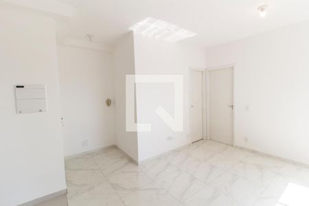 Sala  de apartamento para alugar com 1 quarto, 41m² em Jardim Tupanci, Barueri