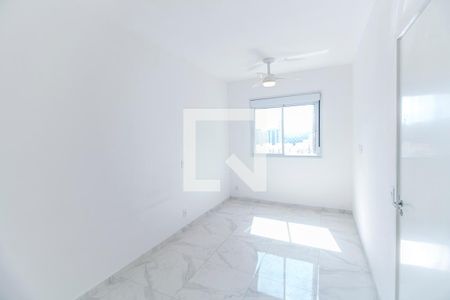 Quarto de apartamento para alugar com 1 quarto, 41m² em Jardim Tupanci, Barueri