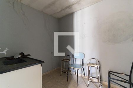 Cozinha  de casa para alugar com 1 quarto, 24m² em Vila Brasilina, São Paulo