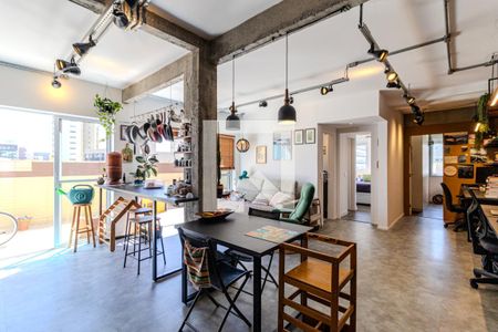 Sala de apartamento à venda com 2 quartos, 107m² em República, São Paulo