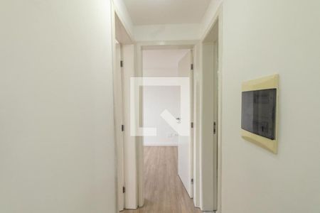 Corredor de apartamento para alugar com 2 quartos, 53m² em Novo Mundo, Curitiba