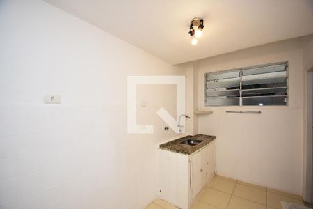 cozinha de apartamento para alugar com 1 quarto, 54m² em Cerqueira César, São Paulo