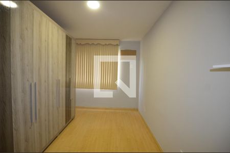 Quarto  de apartamento para alugar com 3 quartos, 68m² em Jardim Sulacap, Rio de Janeiro