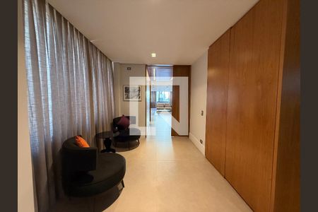Apartamento à venda com 2 quartos, 274m² em Higienópolis, São Paulo