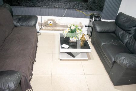 Casa à venda com 2 quartos, 170m² em Parque São Jorge, São Paulo