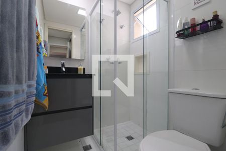 Banheiro Quarto 1 suíte de apartamento para alugar com 2 quartos, 57m² em Vila Curuçá, Santo André