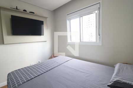 Quarto 1 suíte de apartamento para alugar com 2 quartos, 57m² em Vila Curuçá, Santo André