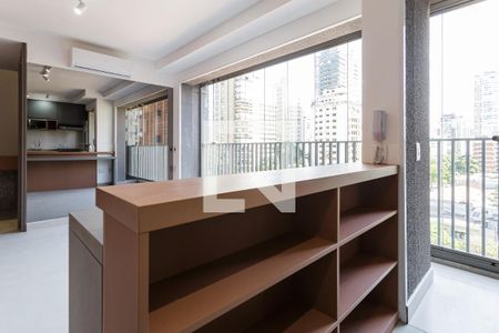 Sala de apartamento para alugar com 2 quartos, 85m² em Indianópolis, São Paulo