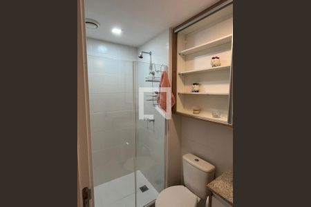 Banheiro de apartamento para alugar com 2 quartos, 69m² em Barra Olímpica, Rio de Janeiro