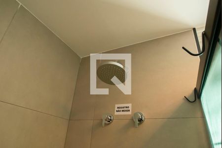 Banheiro de kitnet/studio para alugar com 1 quarto, 21m² em Vila Clementino, São Paulo