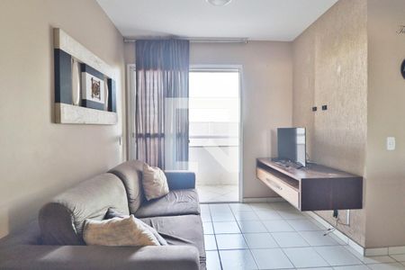 Sala de apartamento para alugar com 2 quartos, 52m² em Presidente Roosevelt, Uberlândia