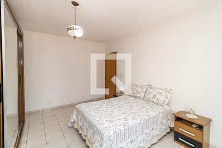 Quarto 1 de casa à venda com 2 quartos, 300m² em Vila Gustavo, São Paulo