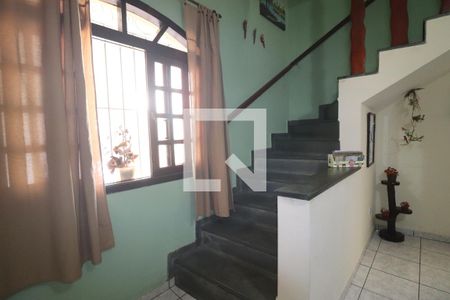 Escada de casa à venda com 3 quartos, 116m² em Vila Junqueira, Santo André