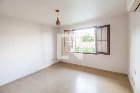 Suíte master de casa de condomínio para alugar com 4 quartos, 490m² em Alphaville, Santana de Parnaíba