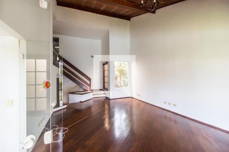 Sala  de casa de condomínio para alugar com 4 quartos, 490m² em Alphaville, Santana de Parnaíba