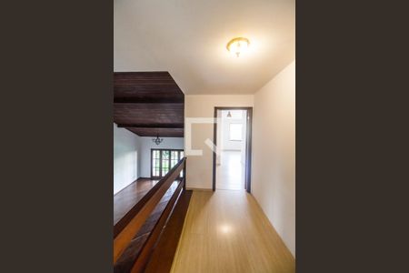 Corredor de casa de condomínio para alugar com 4 quartos, 490m² em Alphaville, Santana de Parnaíba