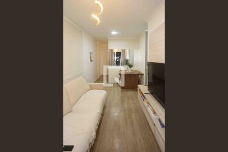 Sala de apartamento para alugar com 2 quartos, 55m² em Parque Savoy City, São Paulo