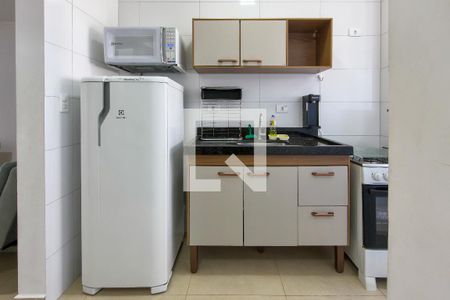 Cozinha  de apartamento para alugar com 1 quarto, 50m² em Caiçara, Praia Grande