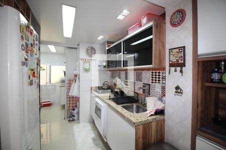 Cozinha de apartamento à venda com 3 quartos, 112m² em Passo D’areia, Porto Alegre