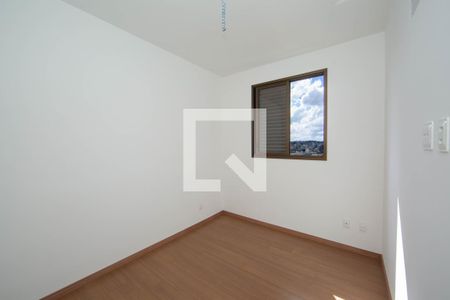 Apartamento à venda com 4 quartos, 90m² em Calafate, Belo Horizonte