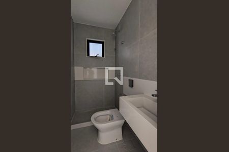 Banheiro da Suíte 1 de casa de condomínio para alugar com 4 quartos, 510m² em Barra da Tijuca, Rio de Janeiro