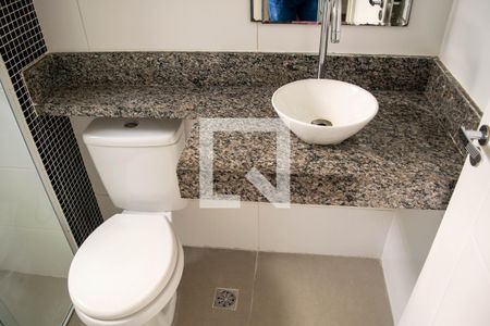 Banheiro de kitnet/studio à venda com 2 quartos, 37m² em Chácara Santo Antônio (zona Leste), São Paulo