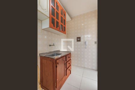Cozinha e Área de Serviço de kitnet/studio para alugar com 1 quarto, 27m² em Vila Ipiranga, Porto Alegre