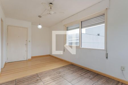 Sala/Quarto de kitnet/studio para alugar com 1 quarto, 27m² em Vila Ipiranga, Porto Alegre