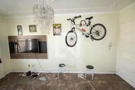 Sala de apartamento à venda com 1 quarto, 36m² em Passo D’areia, Porto Alegre