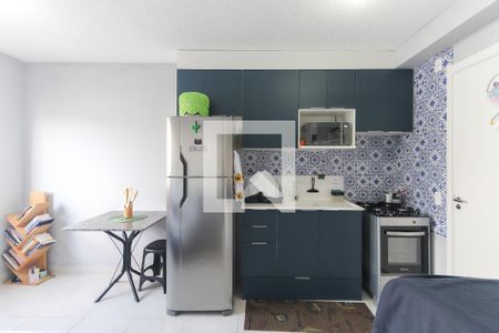 Sala - Cozinha de apartamento para alugar com 2 quartos, 32m² em Colônia (zona Leste), São Paulo